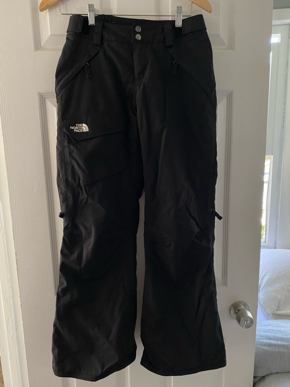 The North Face Women’s Insulated Snow Pants Size Small/Petite Color Black